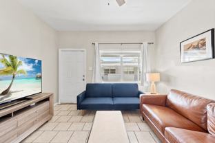 1127 Ne 5th Ave #4 - Photo 1 of 1