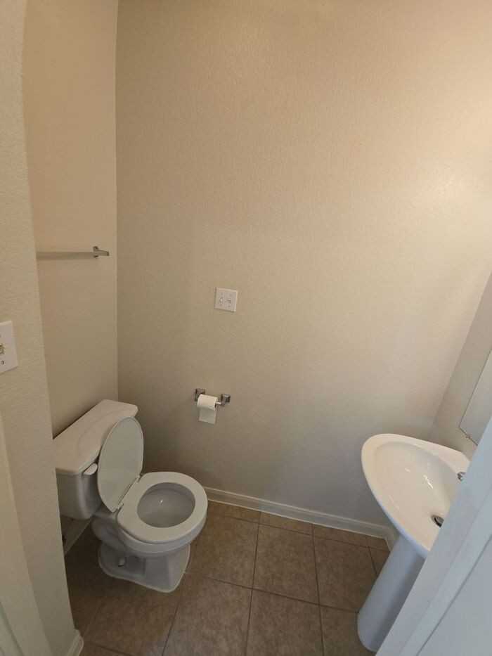 1125 Map Street #B - Photo 7 of 13