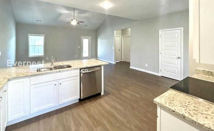 1024 Echo Ridge Rd - Photo 3 of 25