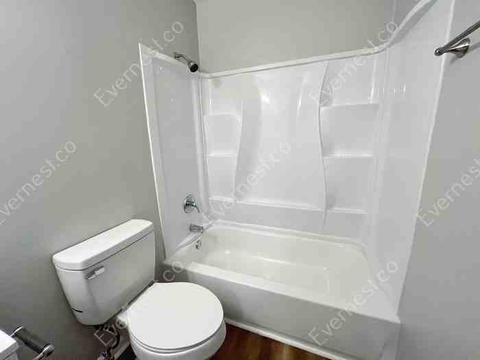 414 Miller St - Photo 7 of 18