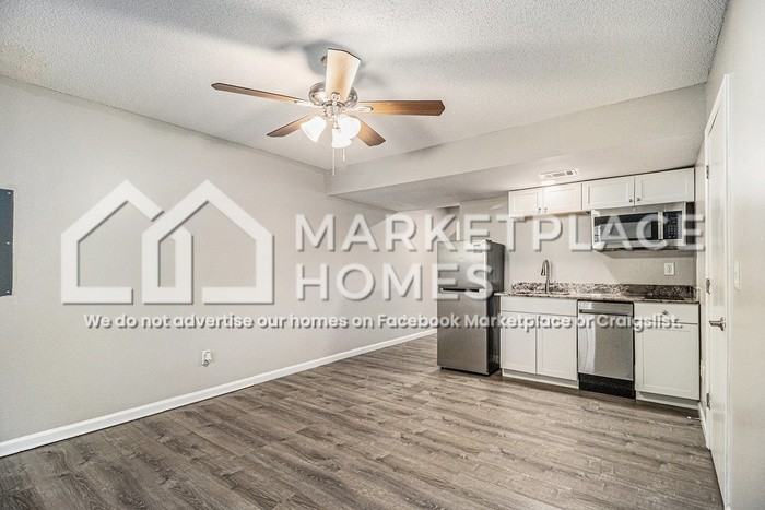 5028 Chadwick Court #B - Photo 6 of 20