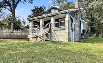 217 N Sweetbriar Ave - Photo 1 of 1