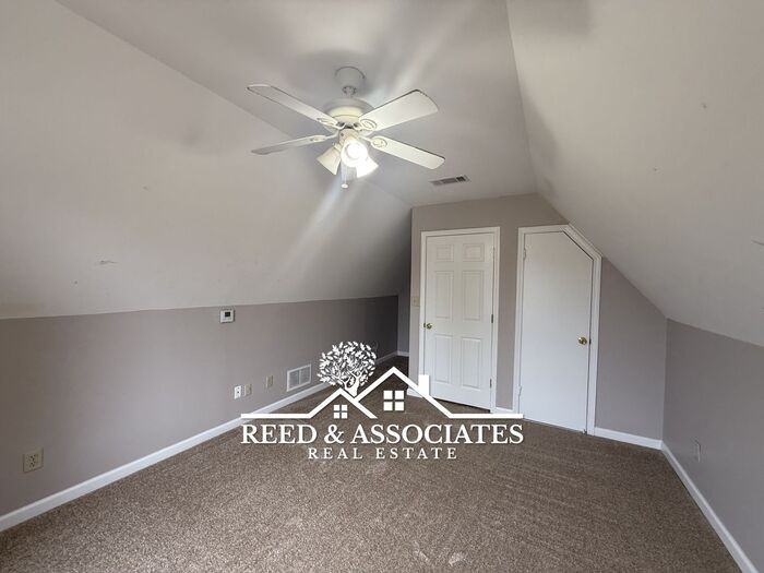 9371 Helmsley Dr - Photo 6 of 12