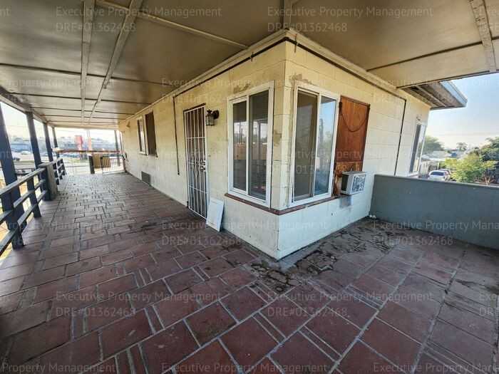 2190 Monterey St #4 - Photo 4 of 19