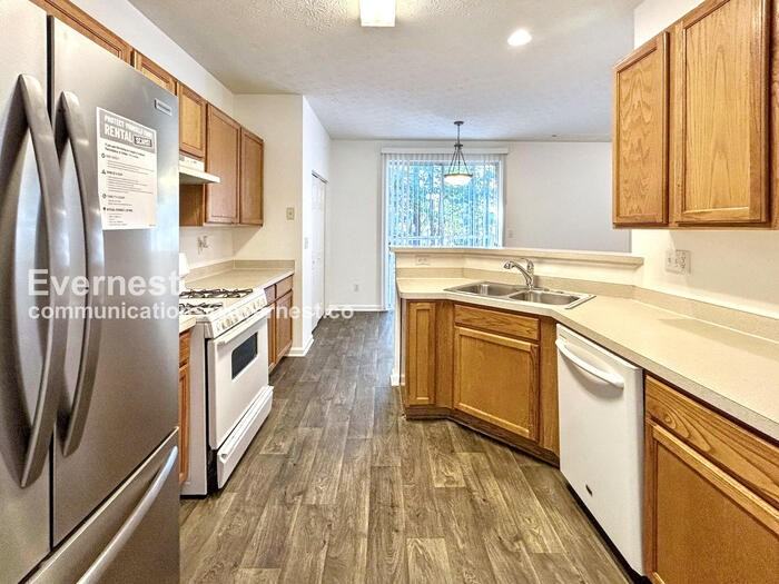 218 Copperbend Dr - Photo 4 of 26