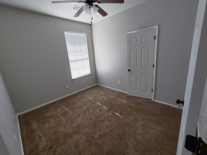 1852 Cypress Ln - Photo 5 of 11