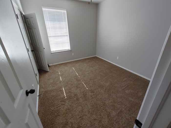 1852 Cypress Ln - Photo 7 of 11