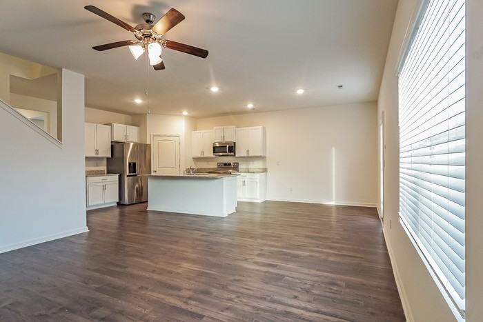 5584 Timber Leaf Loop - Photo 7 of 14