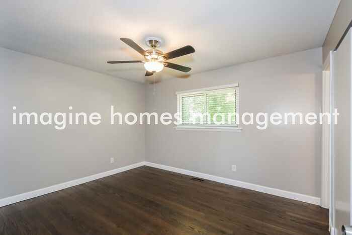 156 Oakside Ln - Photo 7 of 18