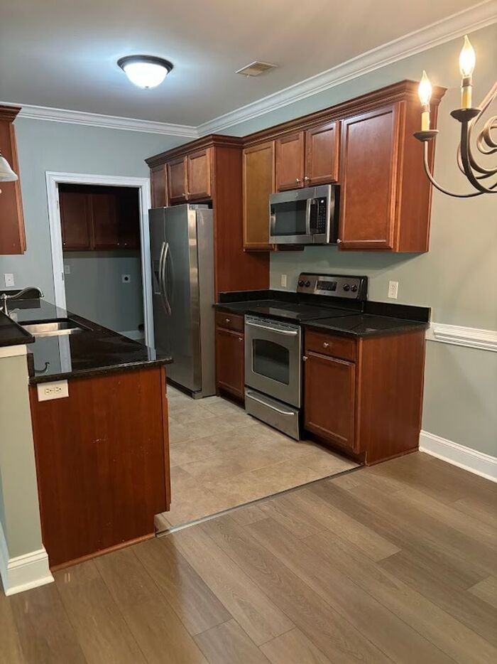 89 Gallery Drive #202 - Photo 6 of 21