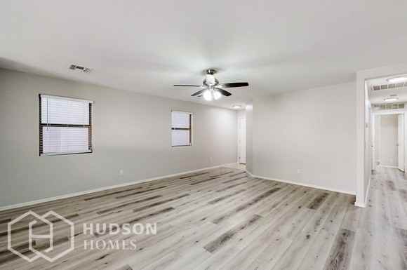 40562 North High Meadows Drive - Photo 5 of 34