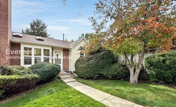 7507 South Steele Street - Photo 2 of 24