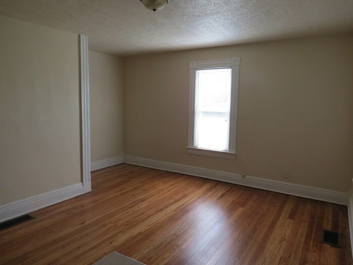 2802 W Old Duvall Ct - Photo 3 of 22