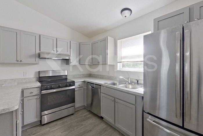 2852 Southwest 161st Loop - Photo 5 of 20