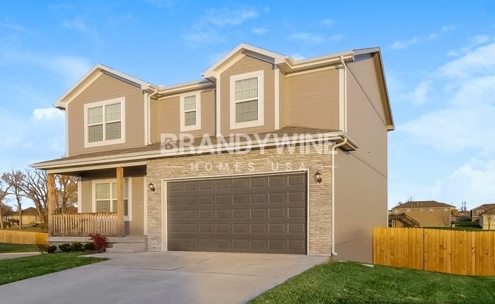 711 Poplar Court - Photo 2 of 36