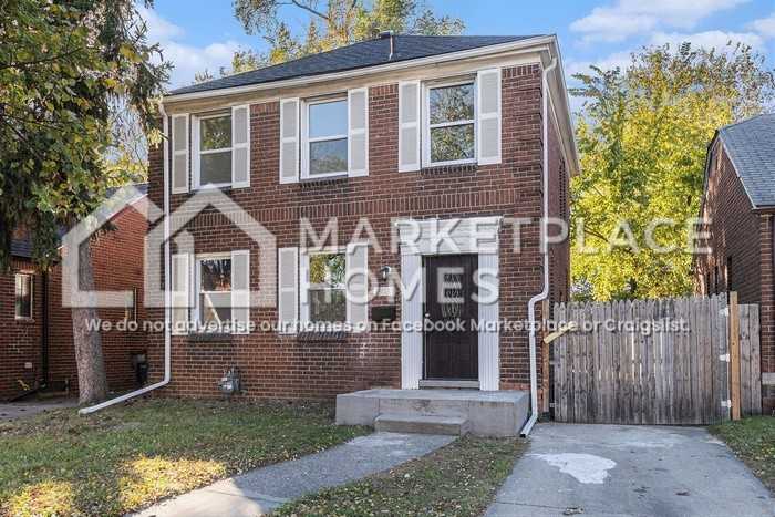 15033 Hartwell St - Photo 4 of 29