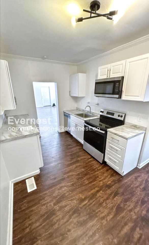 7613 Virginia Avenue - Photo 4 of 22