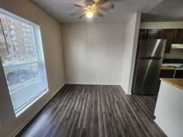 featured image of 206 W Montgomery St