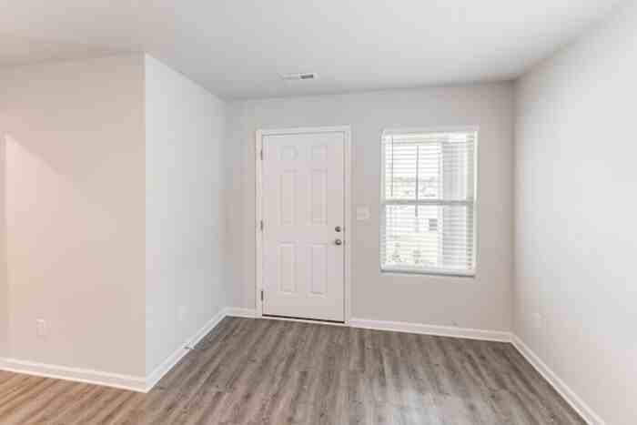 14764 Ravenel Dr - Photo 3 of 34