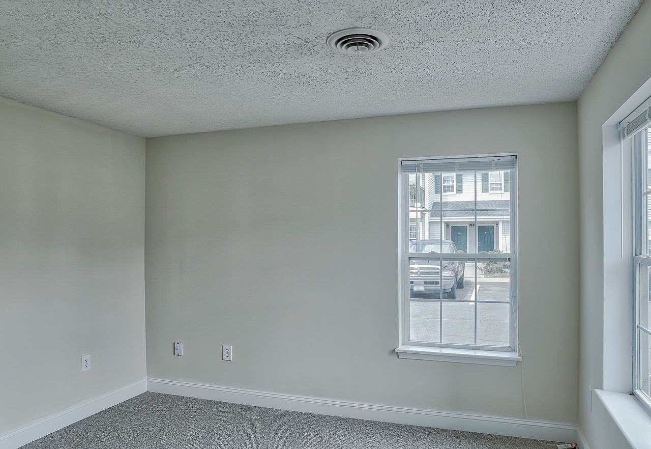 Riverwalk on the Hudson - Photo 5 of 20