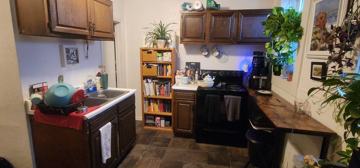 featured image of 214 S 8th St