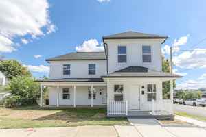 featured image of 1424 William Street