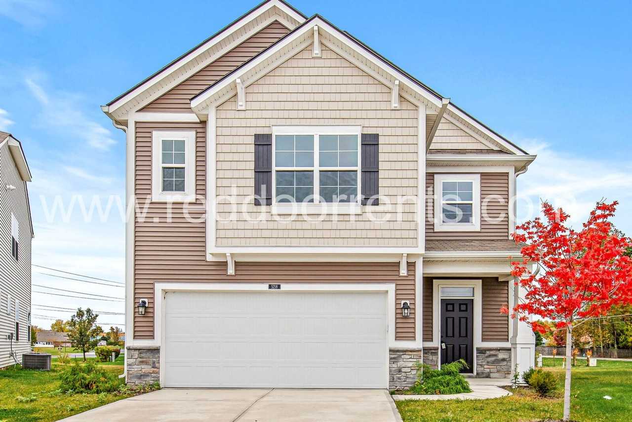 5218 Triple Crown Way - Photo 2 of 39