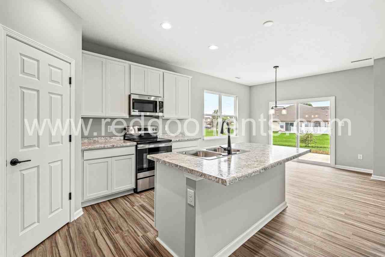 5218 Triple Crown Way - Photo 6 of 39