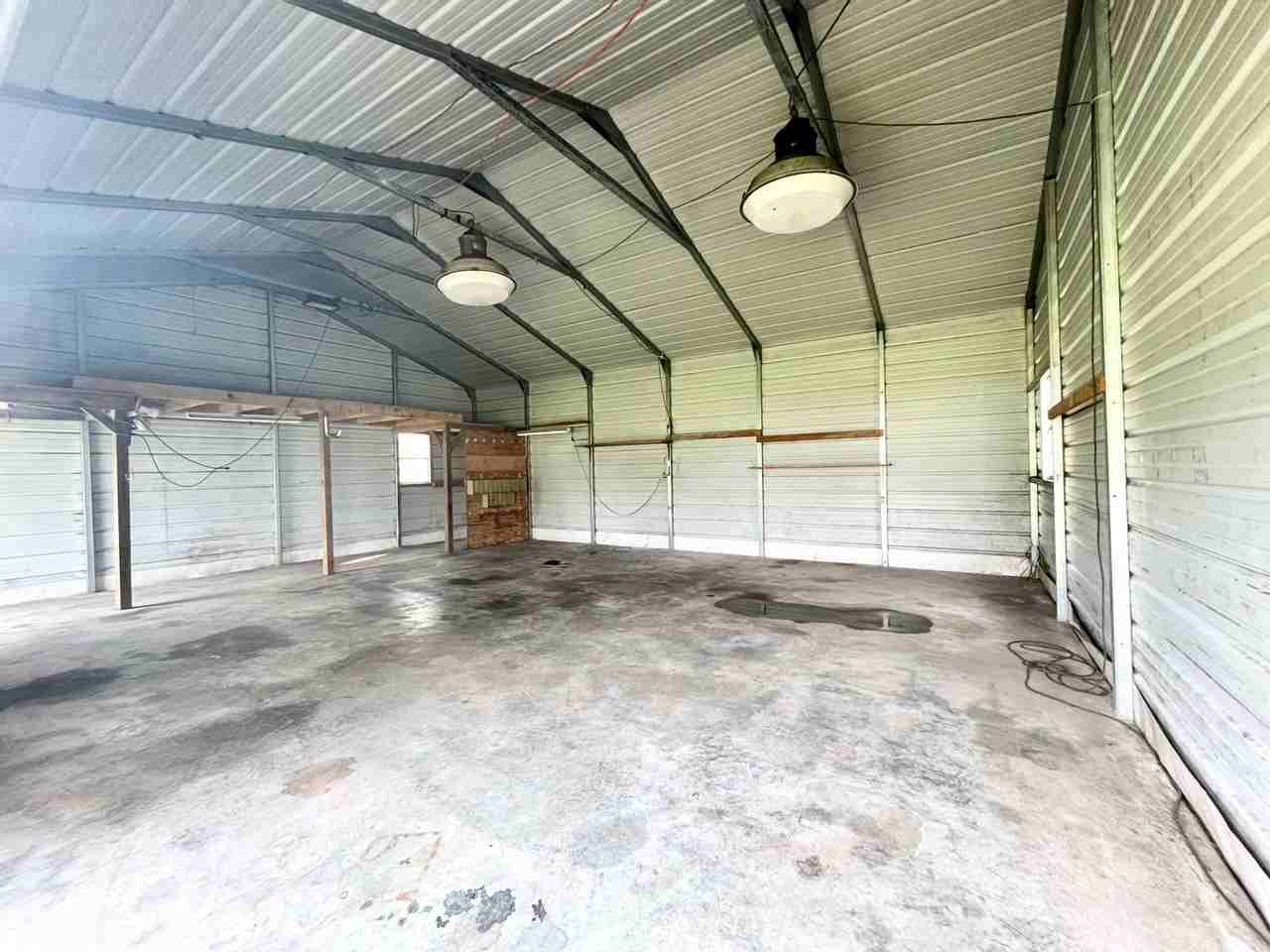 1448 Northside Rd - Photo 2 of 22