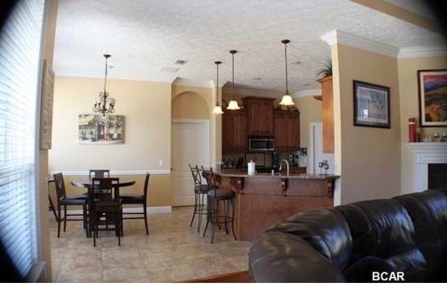 105 Lakeview Ter - Photo 4 of 15