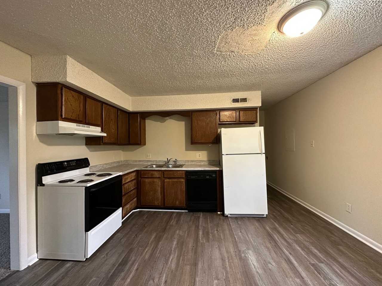 932 Lafayette Road - Photo 5 of 18