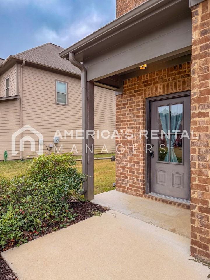 141 Green Wood Circle - Photo 4 of 34