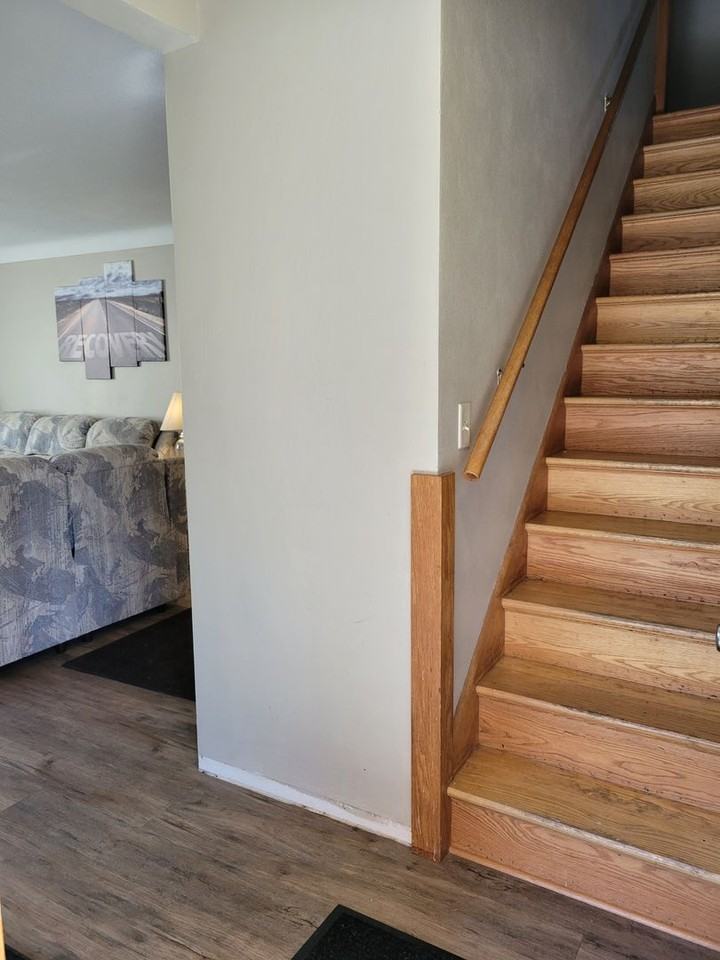 903 S Main St - Photo 3 of 27