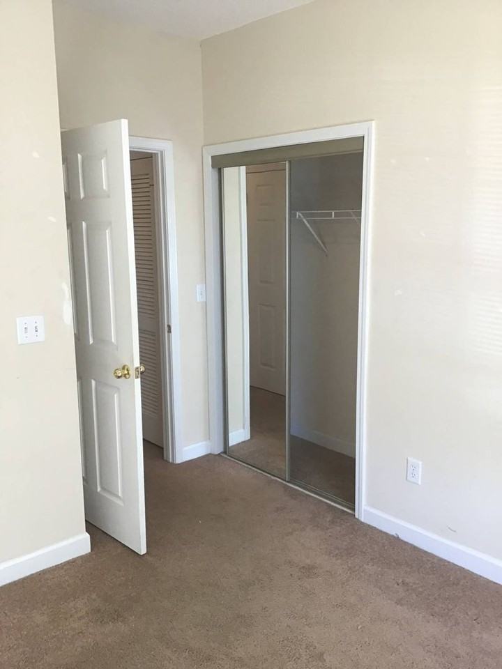 208 Castle Dr #1373 - Photo 7 of 11