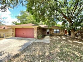 122 Bridle Dr - Photo 1 of 1