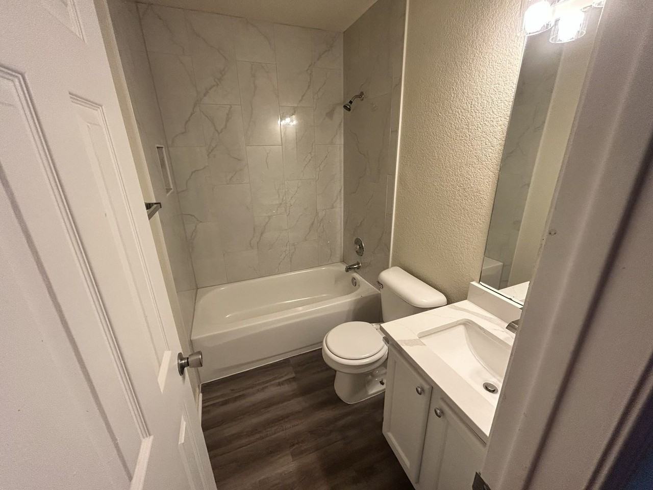 5106 Glennwood Dr - Photo 7 of 13