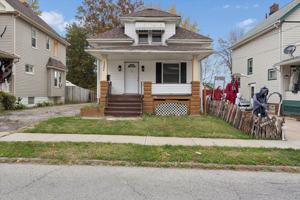 featured image of 2302 Saratoga Ave