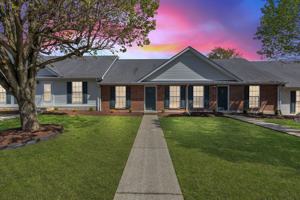 featured image of 7202 Melrose Pl