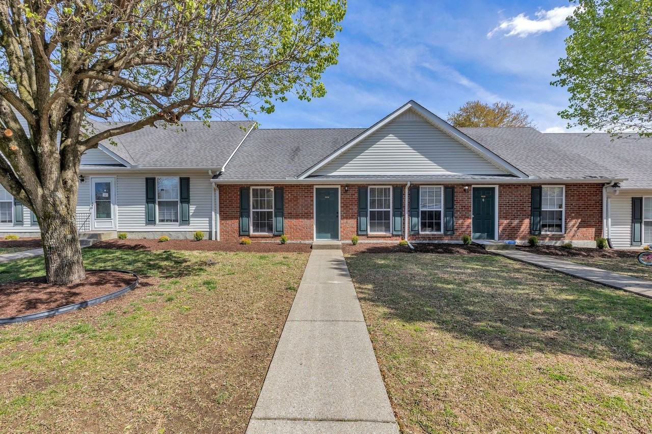 7202 Melrose Place #7210 - Photo 3 of 26