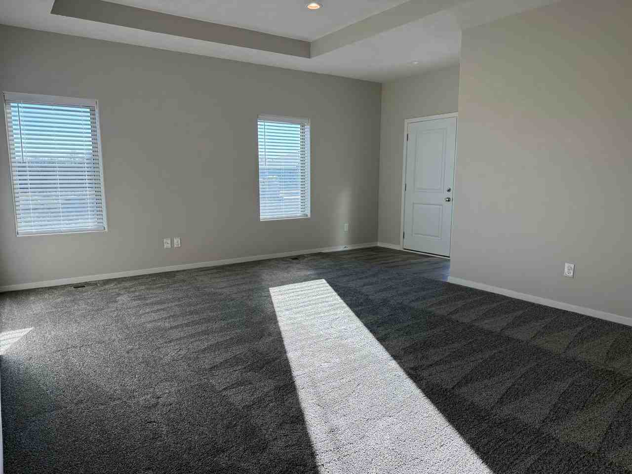 1935 Battista Pl - Photo 7 of 21