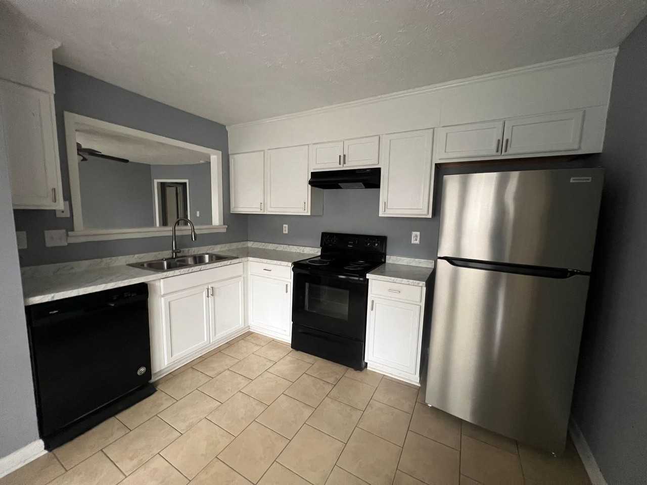 6670 Winchester Street - Photo 6 of 12