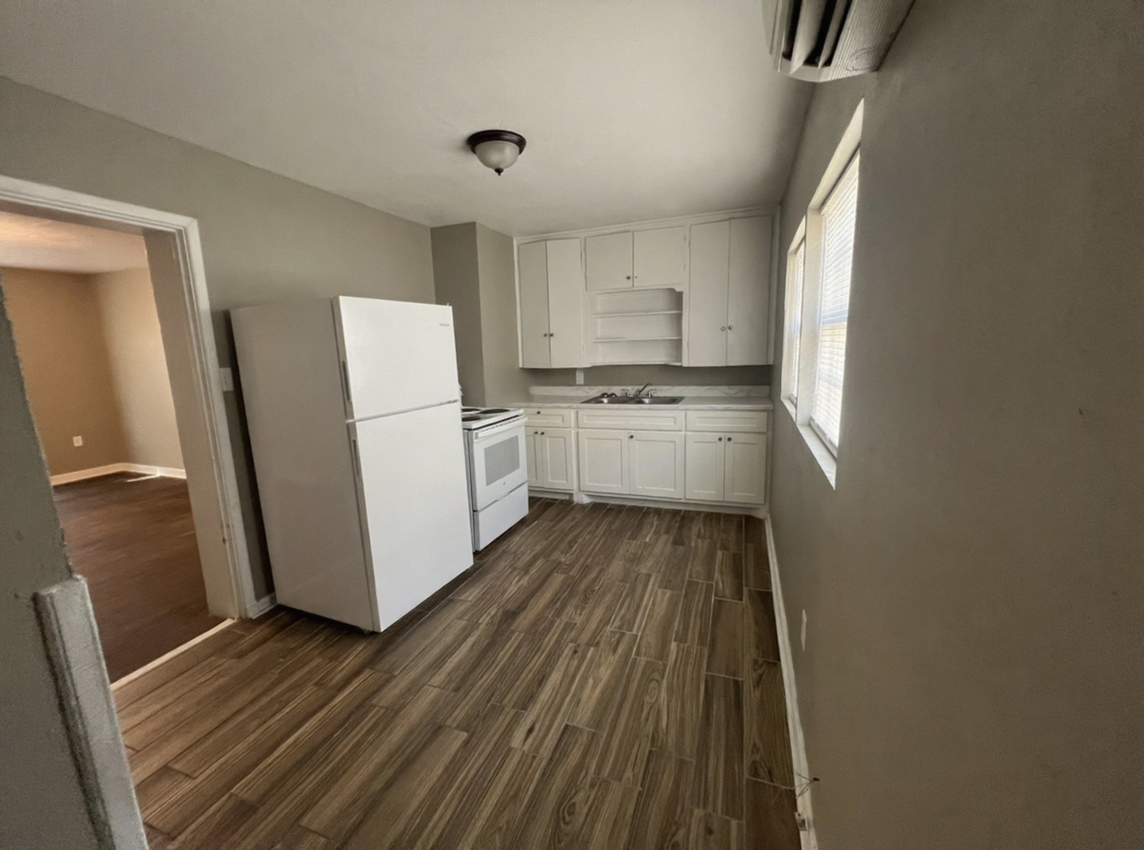 NorthPark Townhomes - Photo 2 of 5