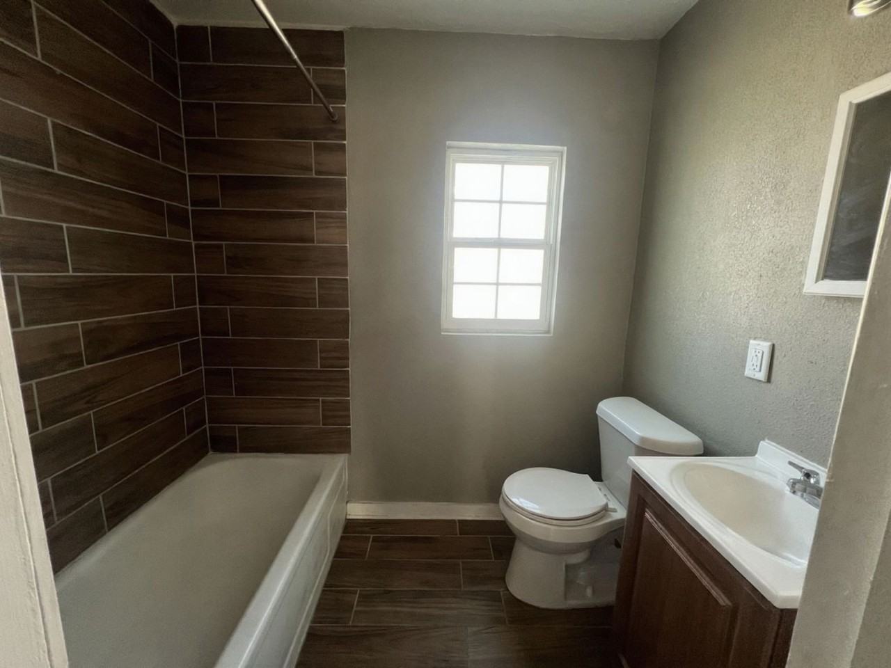 NorthPark Townhomes - Photo 3 of 5