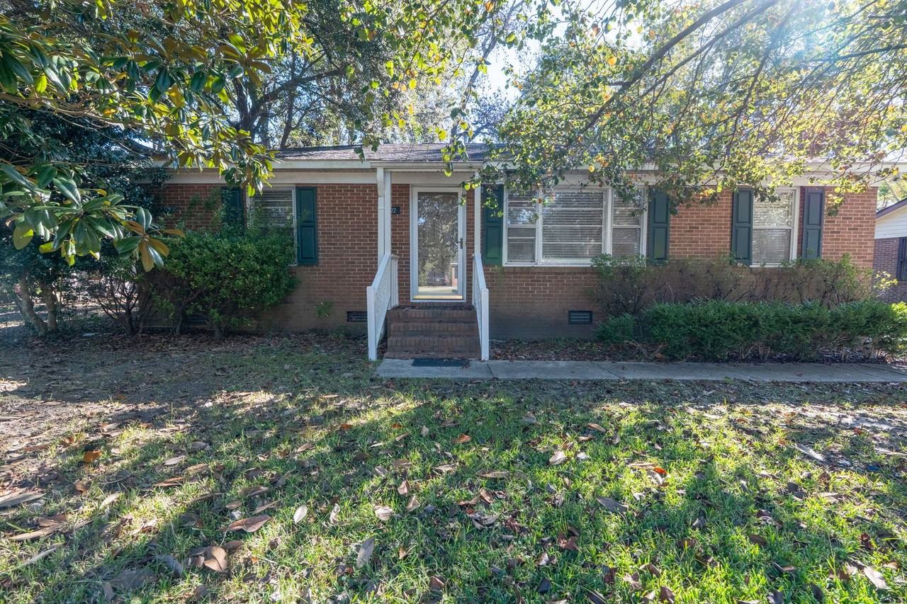 422 Anita Dr - Photo 2 of 18