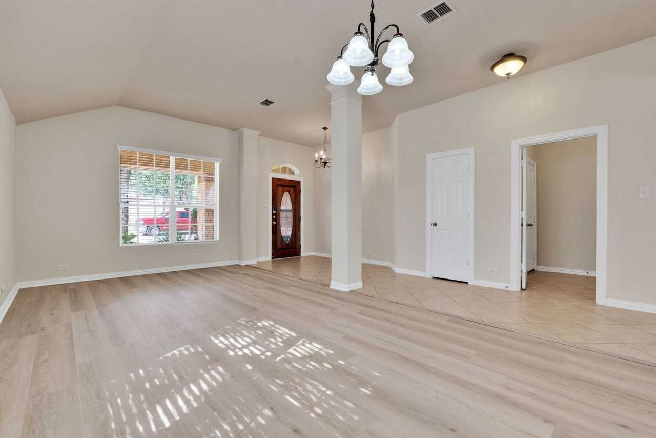 930 Bar Z Ranch - Photo 3 of 20