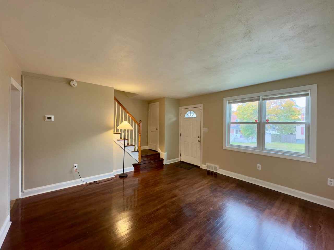 1732 Redwood Avenue - Photo 2 of 24