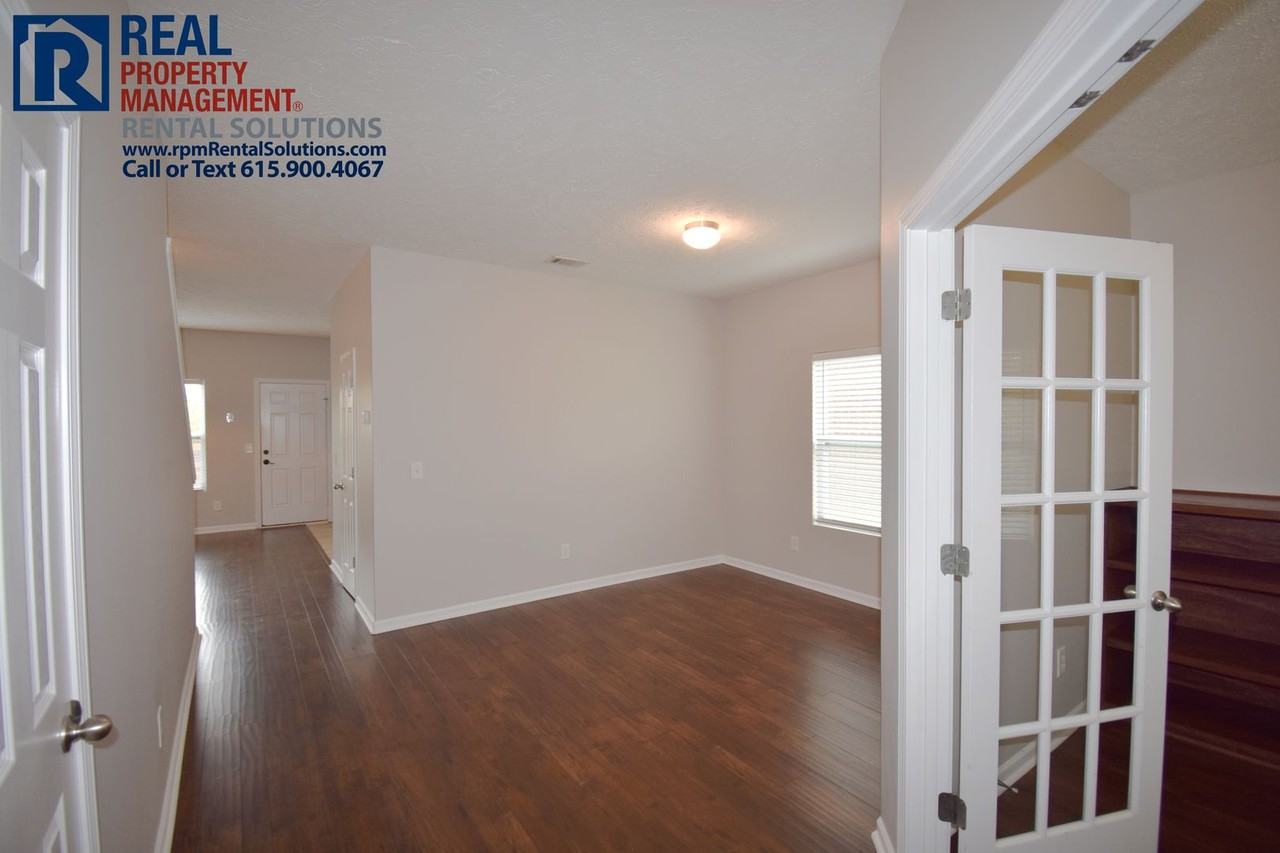 9305 Coralberry Dr - Photo 3 of 28