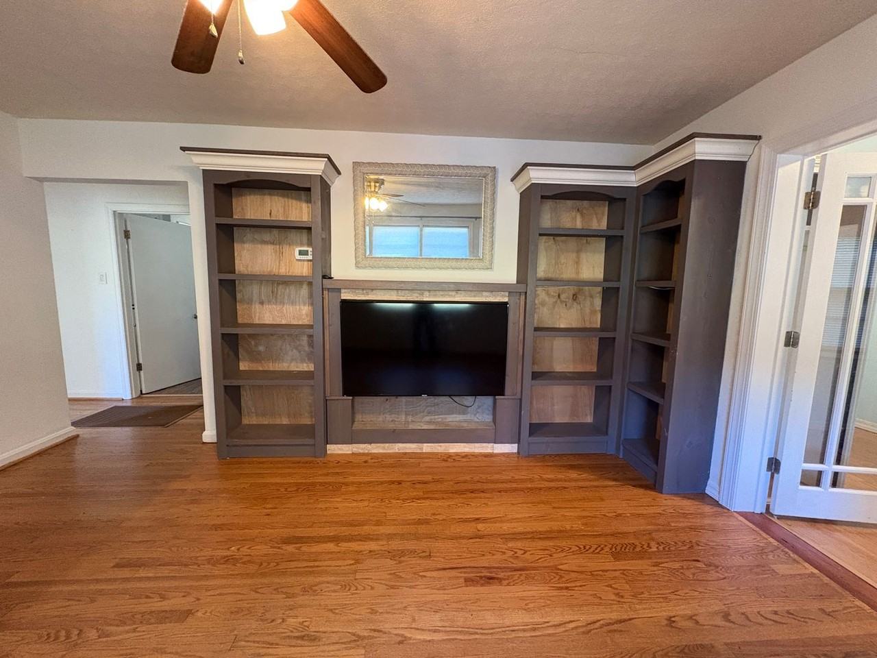 1036 Oakmont Cir - Photo 6 of 21