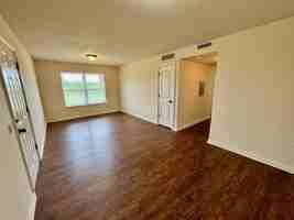 featured image of 801 N Willie L Miner Ave