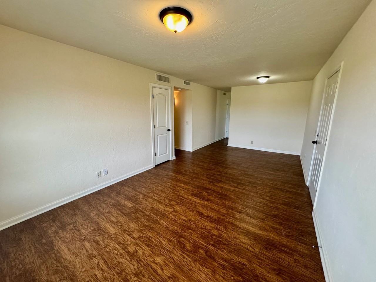 Renaissance Park Apartments - Photo 2 of 34